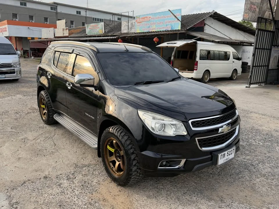 2013 Chevrolet TrailBlazer II 2
