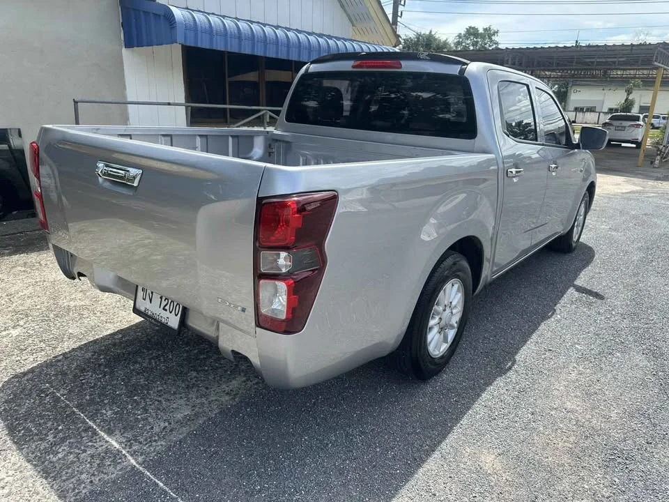 2021 Isuzu D-Max III (RG) 3