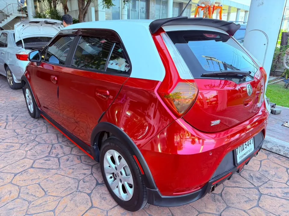 2017 MG 3 II 3