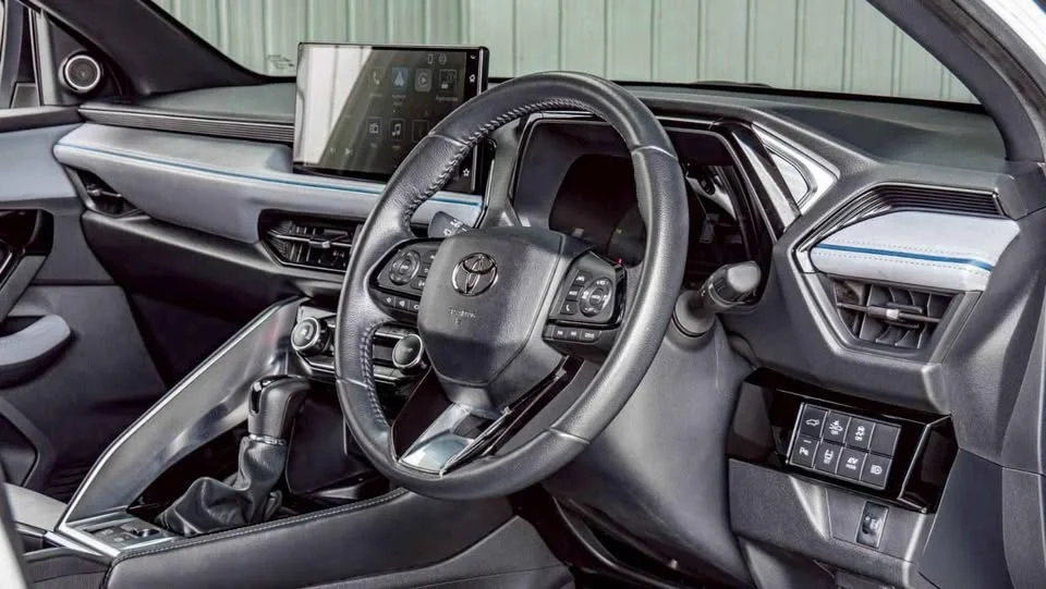 2024 Toyota Yaris Cross AC200 3