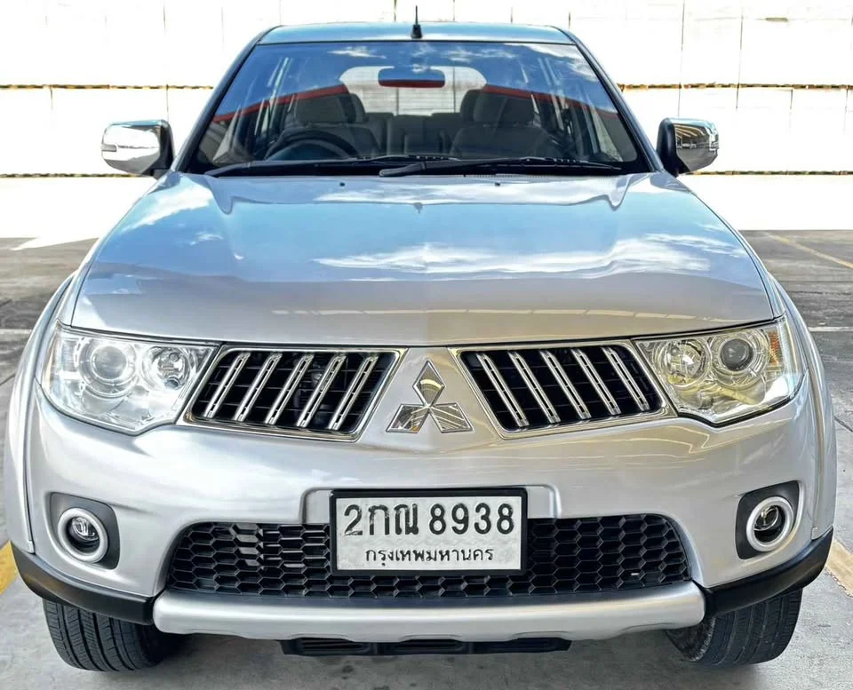 2013 Mitsubishi Pajero Sport II 2