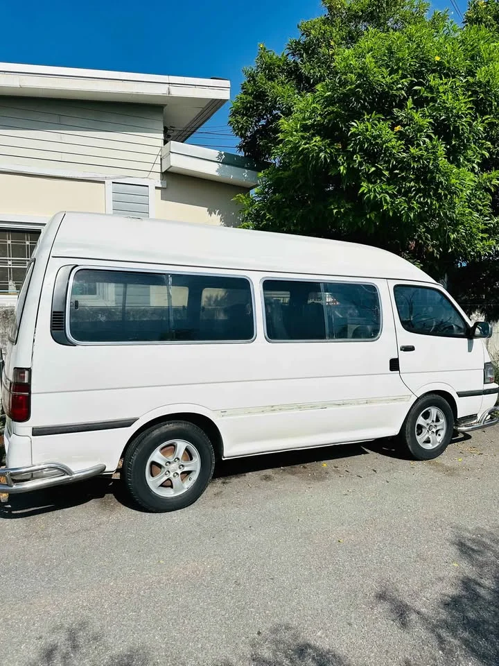 1990 Toyota Commuter IV (H100) 2
