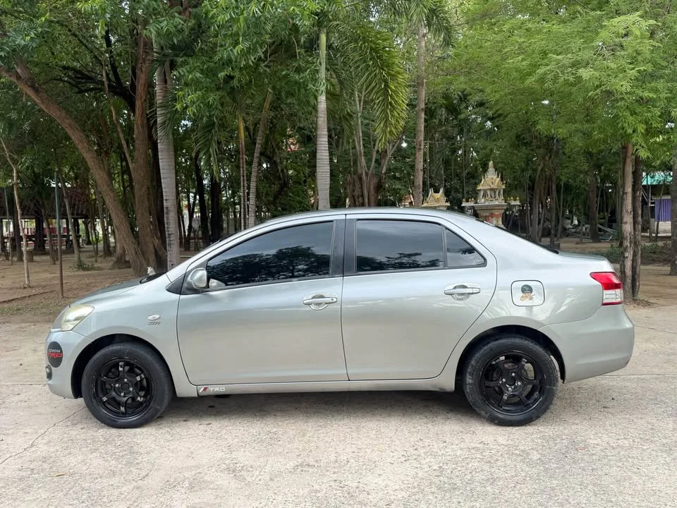 2010 Toyota Vios II 2
