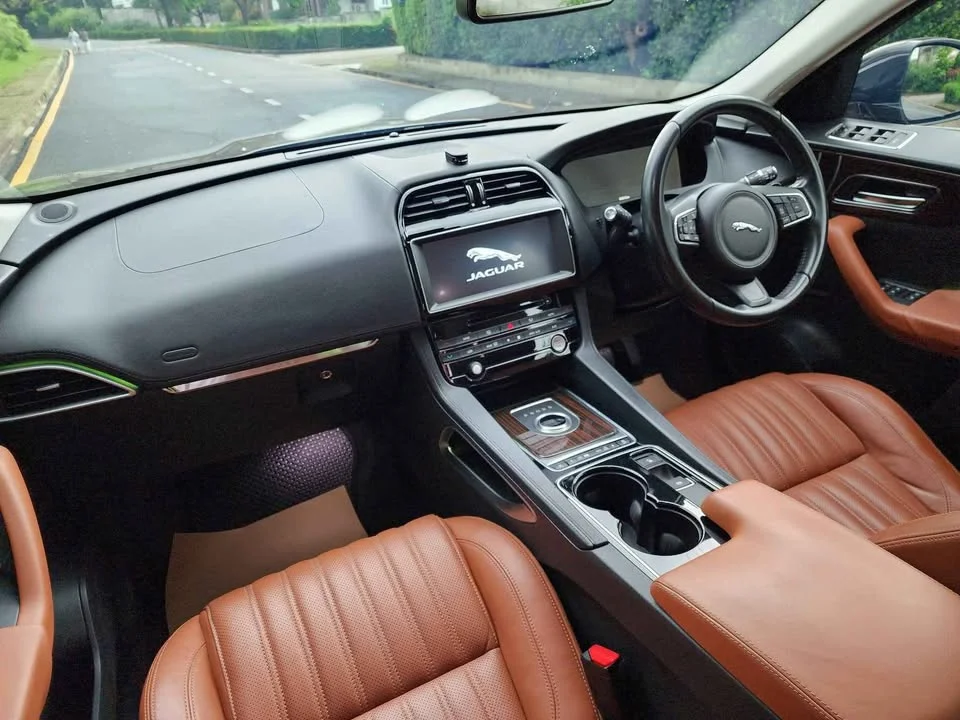 2017 Jaguar F-Pace X761 3