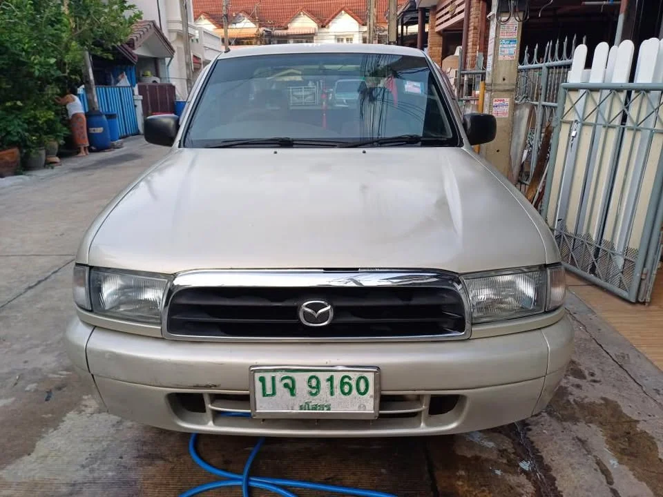 2001 Mazda 2500 Fighter V 3