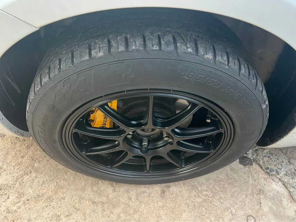 2013 Suzuki Swift II 2