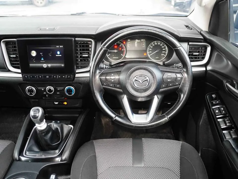 2021 Mazda BT-Series III 2