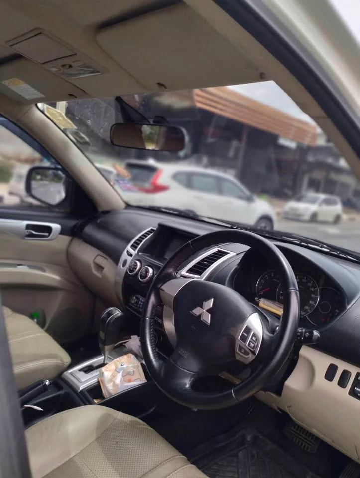 2012 Mitsubishi Pajero Sport II 3