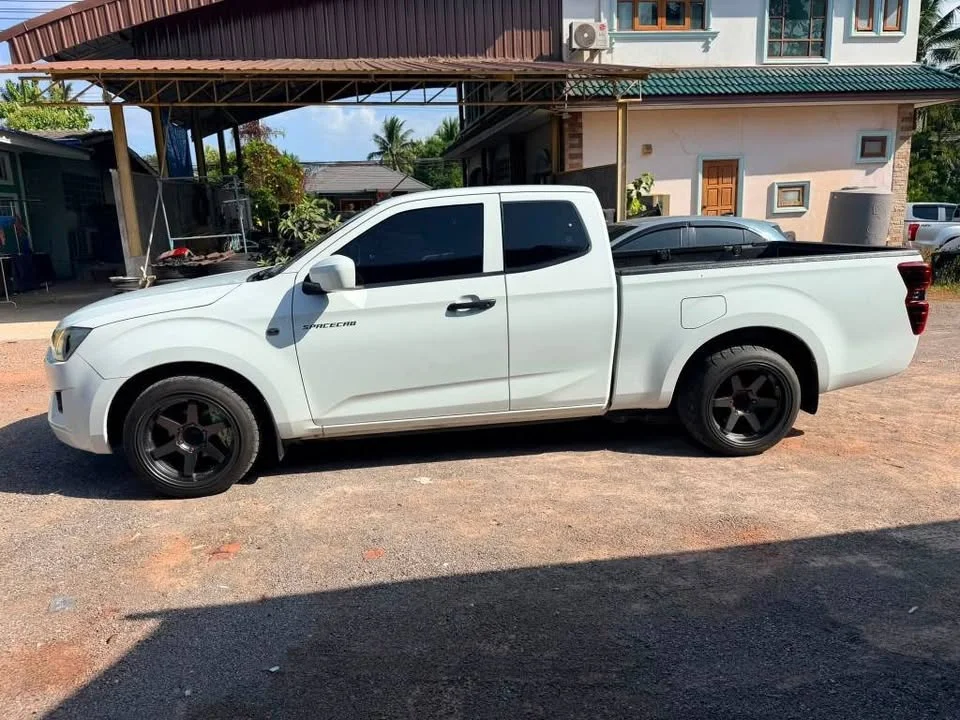 2021 Isuzu D-Max III (RG) 3