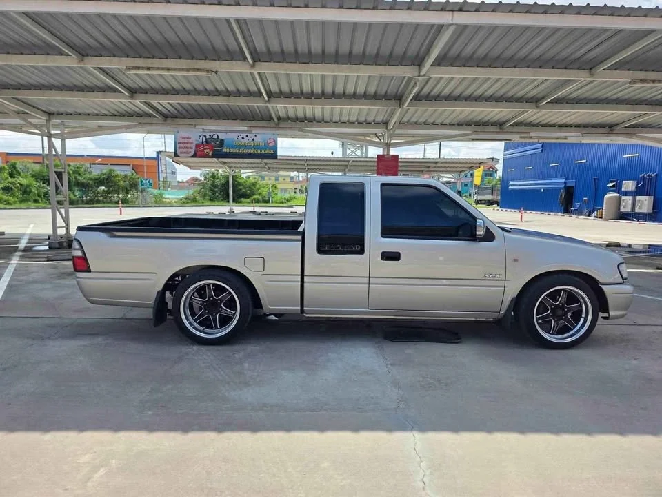 1998 Isuzu Faster Dragon Eyes III 3