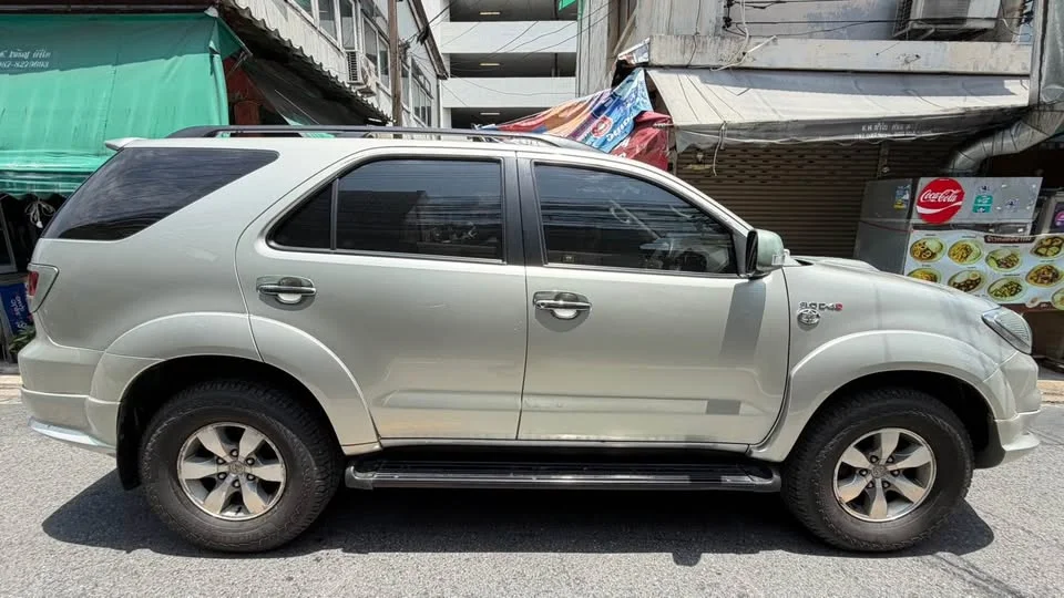 2007 Toyota Fortuner I 3