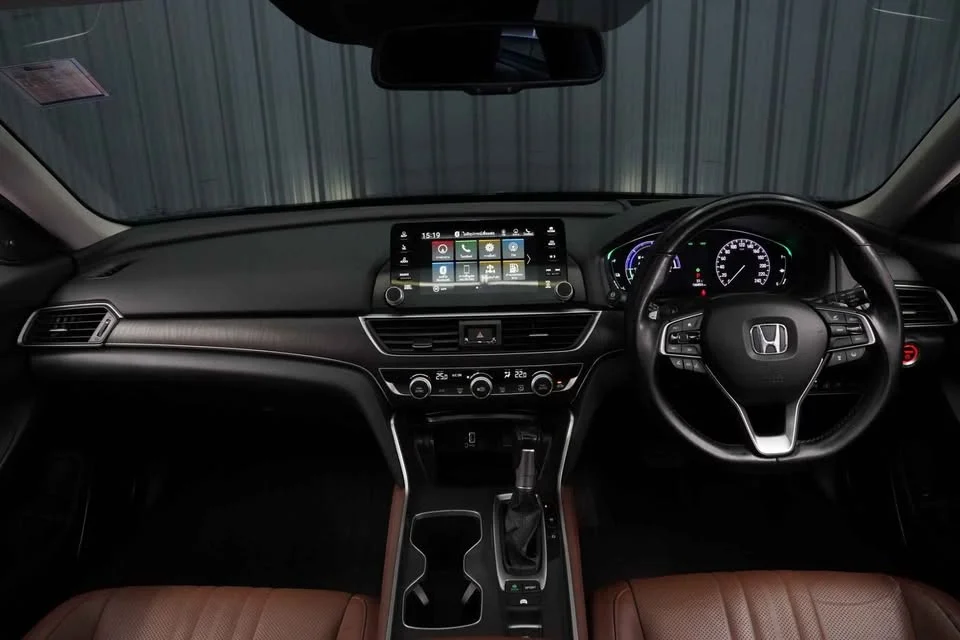 2019 Honda Accord X 2