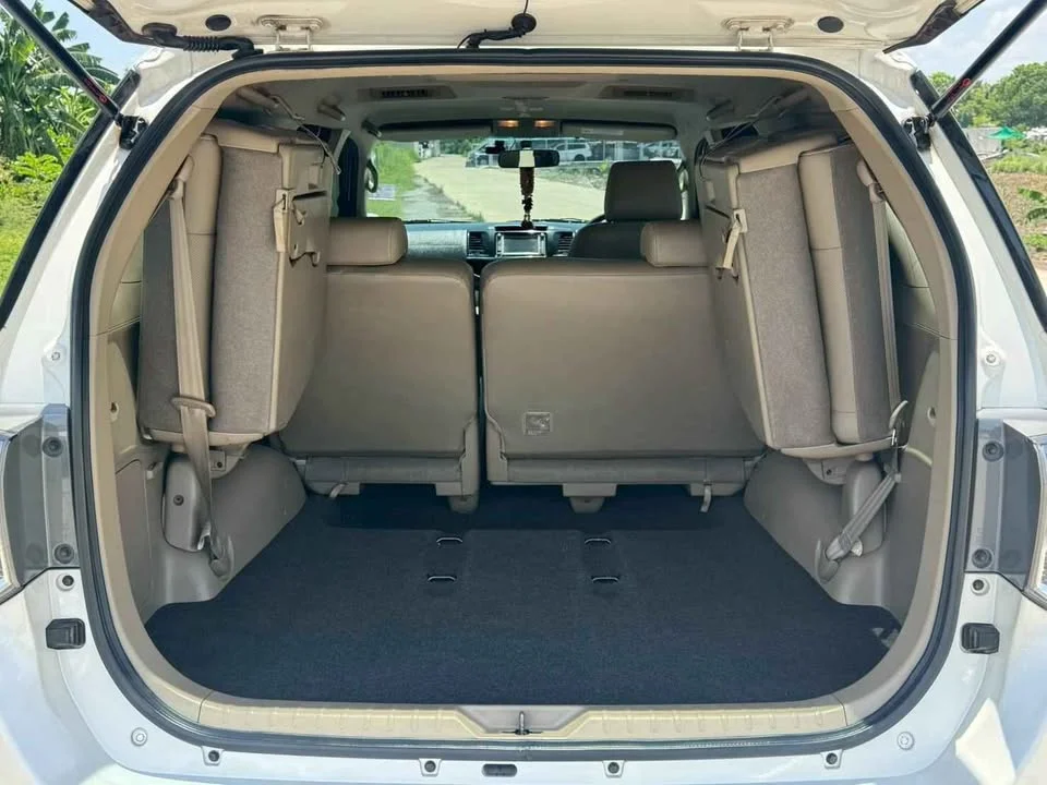 2012 Toyota Fortuner I 2