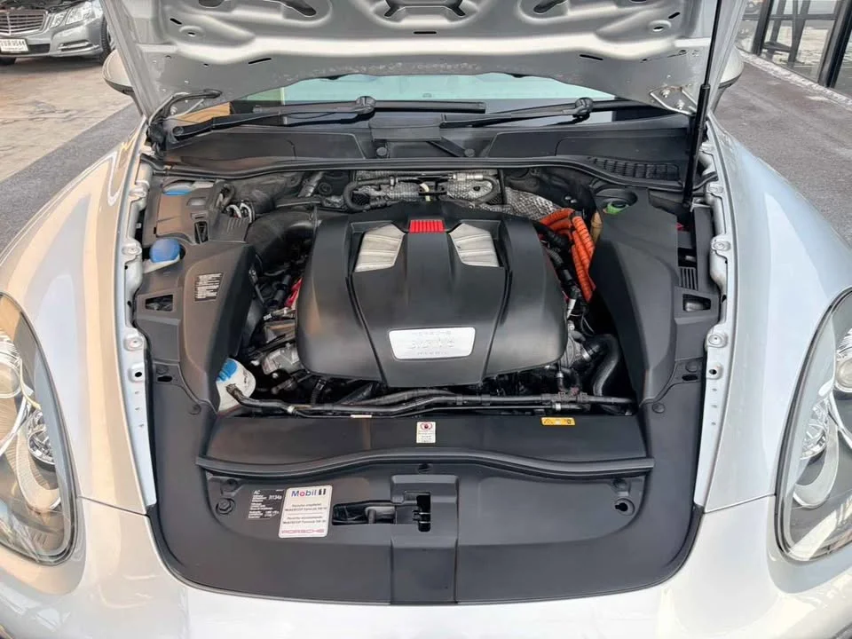 2011 Porsche Cayenne II 3