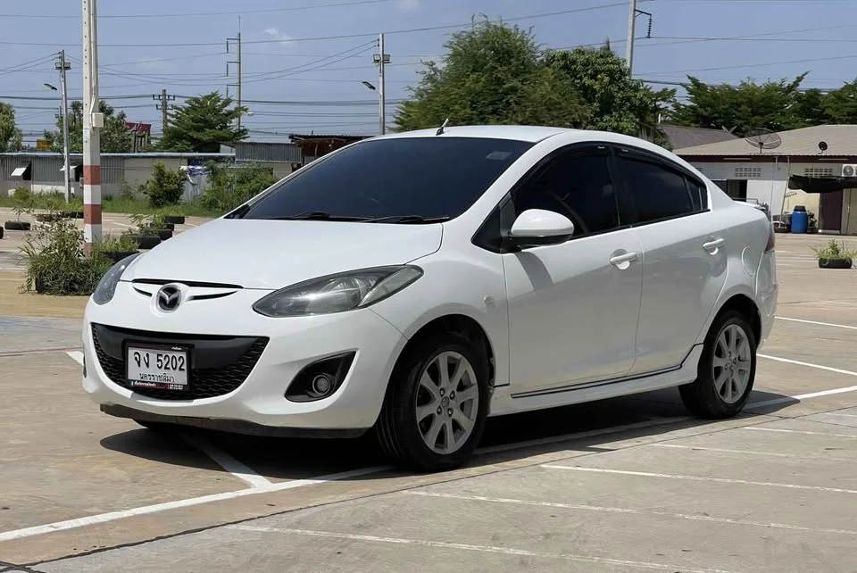 2012 Mazda 2 II 3
