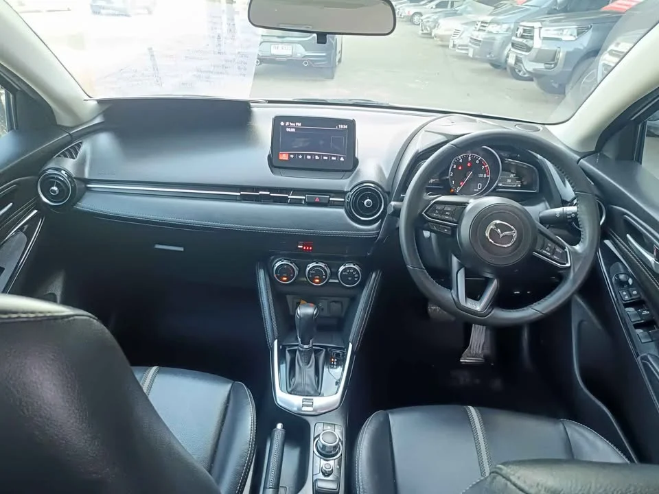 2023 Mazda 3 III 3