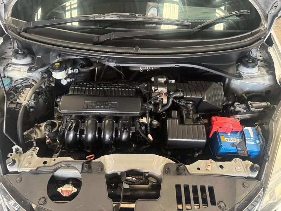 2015 Honda Mobilio II 2