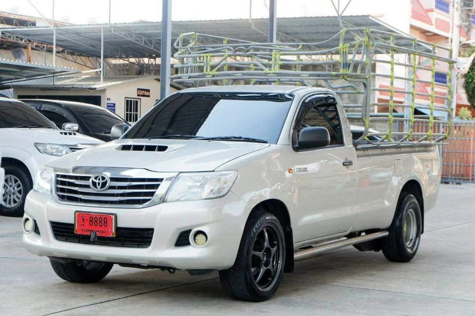 2013 Toyota Hilux VII 3
