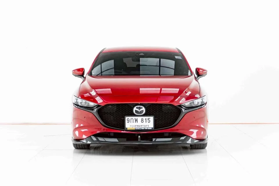 2020 Mazda 3 IV 3