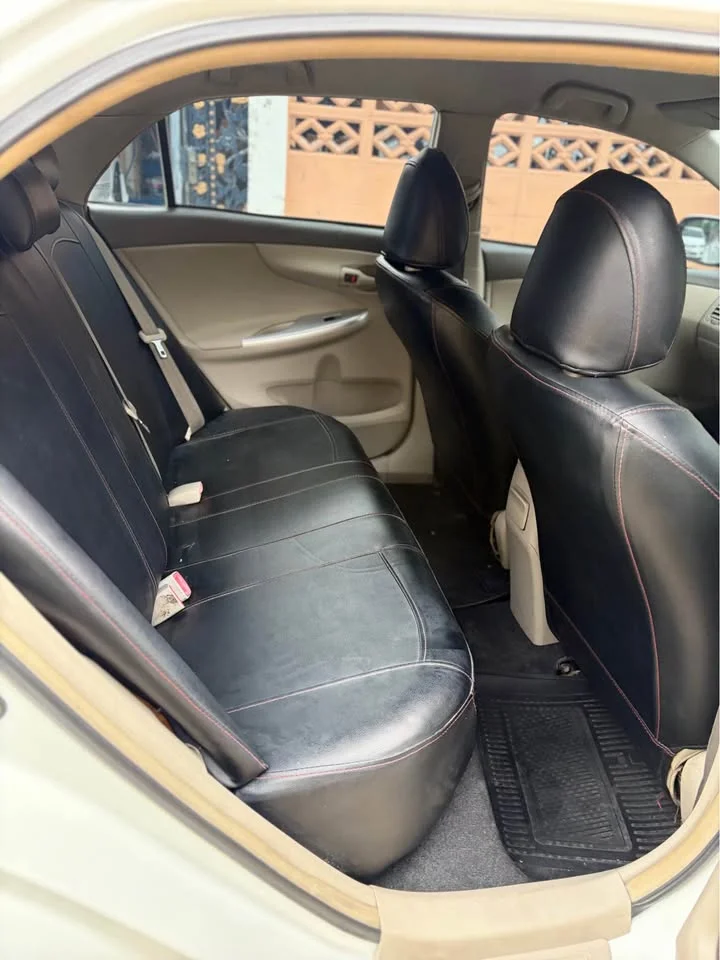 2013 Toyota Corolla Altis X (E140) 3