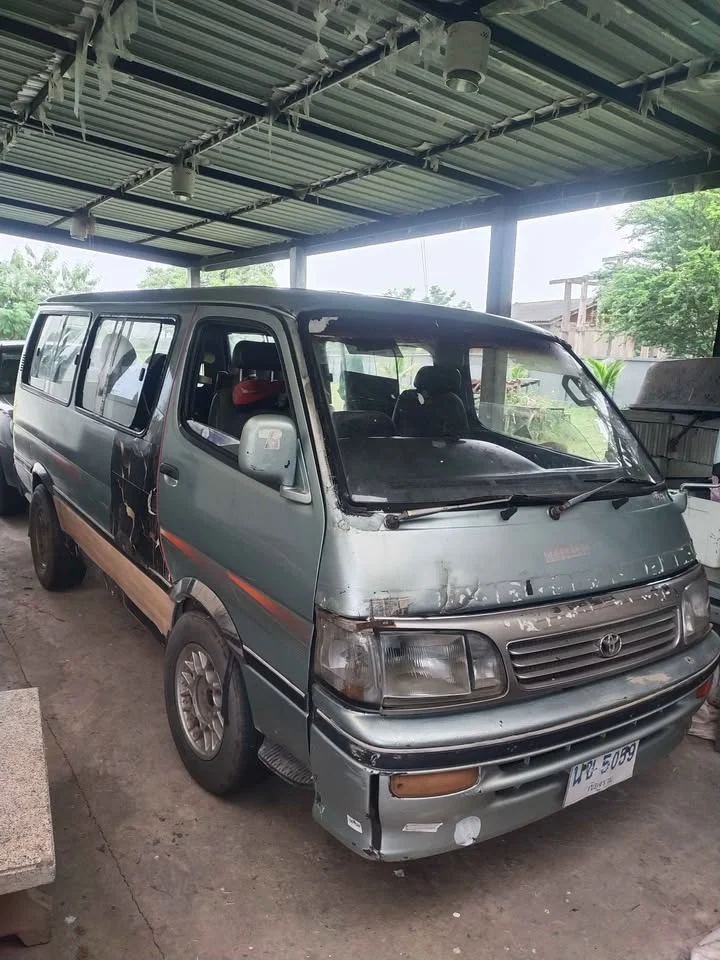 1995 Toyota Commuter IV (H100) 3