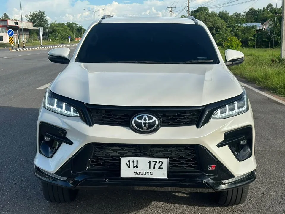 2019 Toyota Fortuner II 3