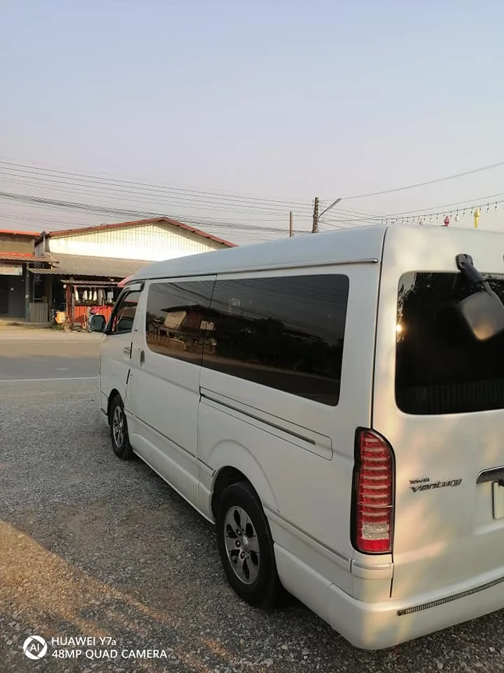 2005 Toyota HiAce V (H200) 3