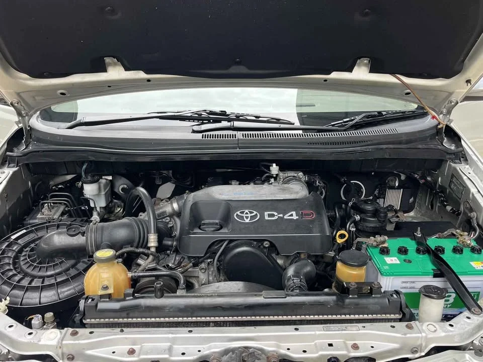 2005 Toyota Innova I 3