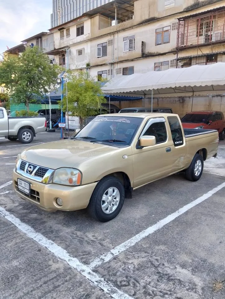 2006 Nissan Frontier I 3
