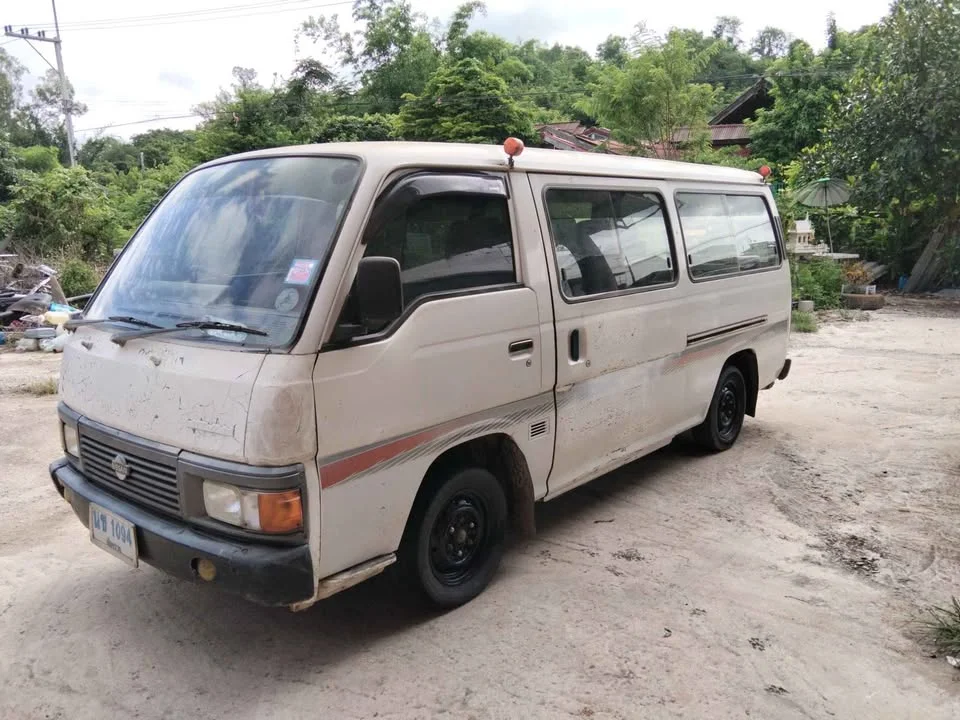 1994 Nissan Urvan IV (E24) 3