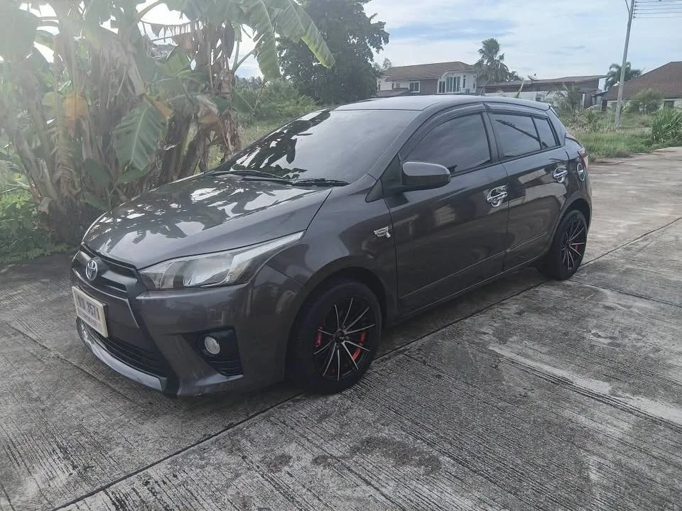 2015 Toyota Yaris III 3