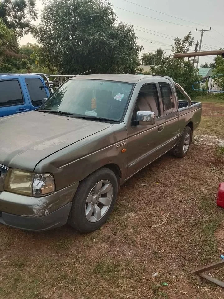2005 Mazda 2500 Fighter V 2