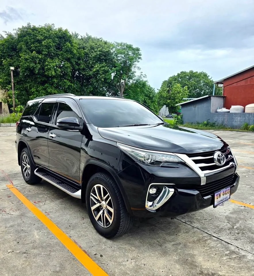 2019 Toyota Fortuner II 2