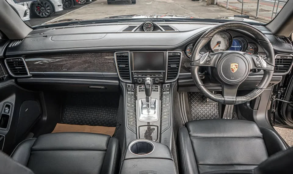 2013 Porsche Panamera I 2