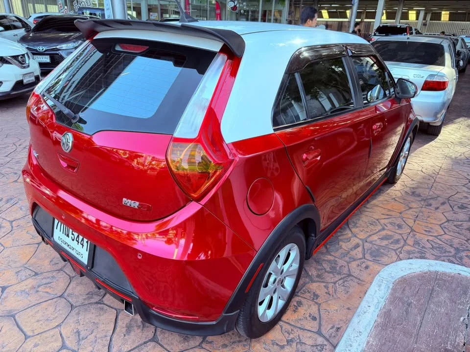 2017 MG 3 II 3