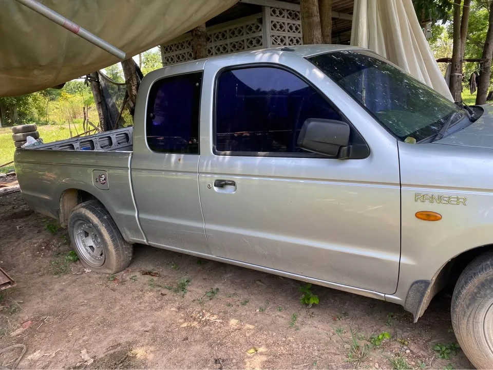Mazda 2500 Fighter V 2