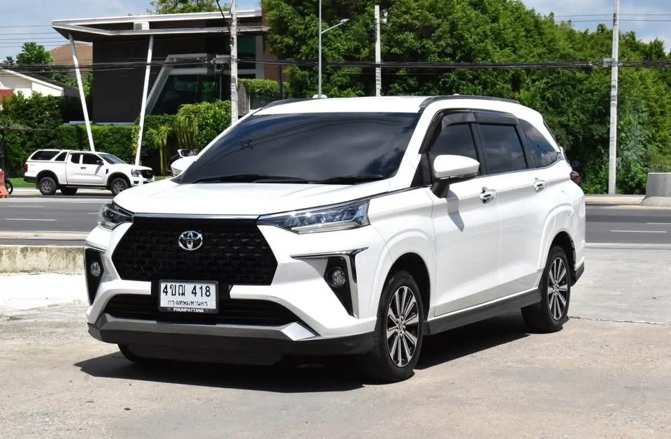 2023 Toyota Veloz III 3