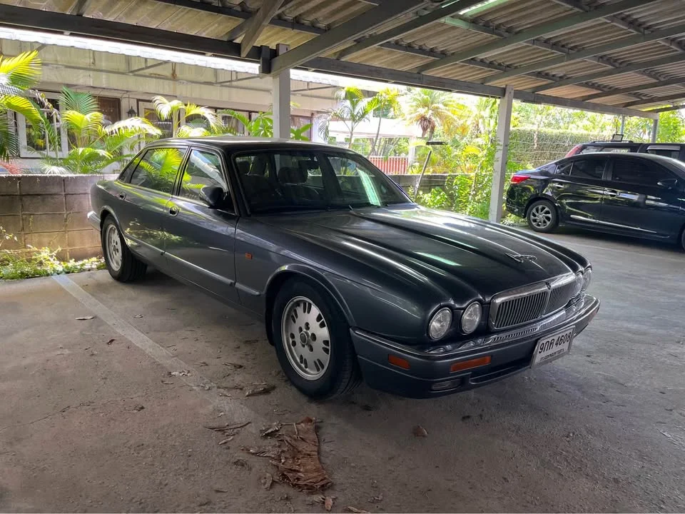 1997 Jaguar XJ X300, X308 3