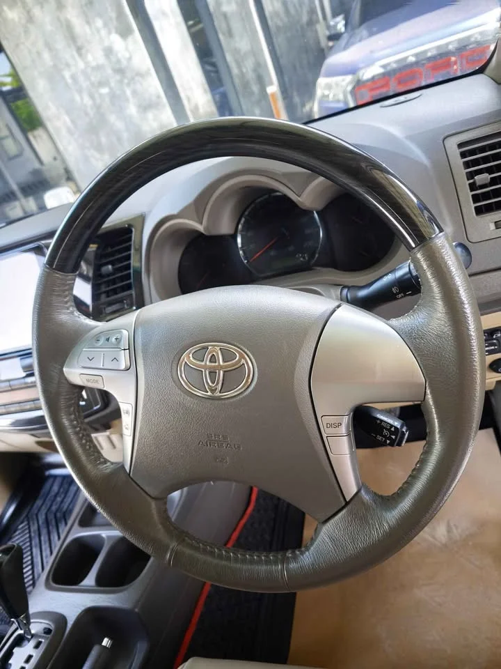 2013 Toyota Fortuner I 3