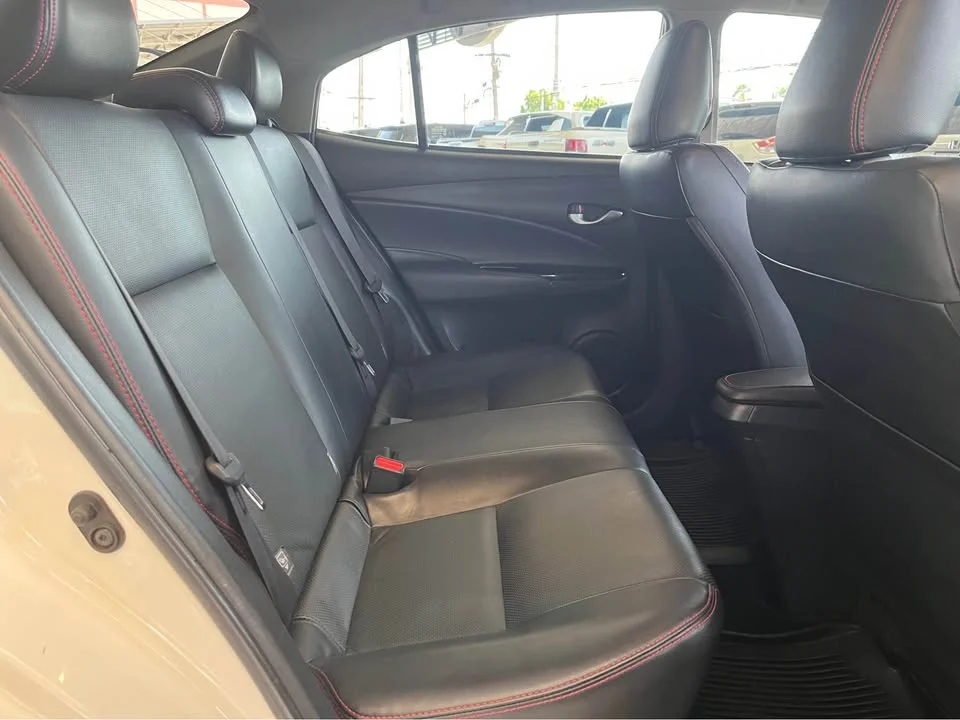 2018 Toyota Yaris ATIV III 3