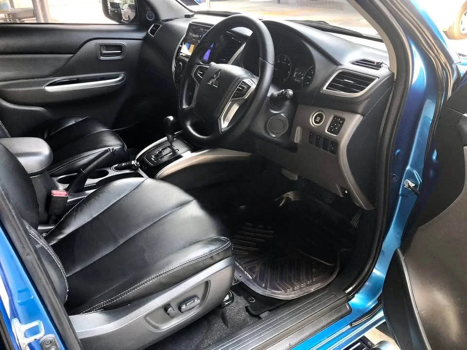 2016 Mitsubishi Triton V 2