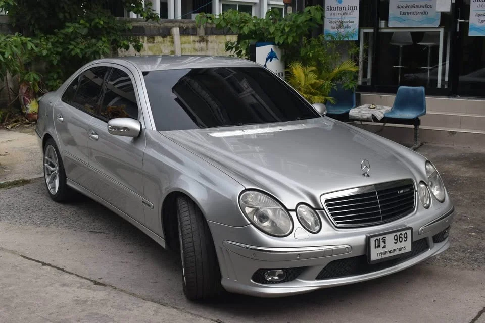 2004 Benz E-Class W211 2