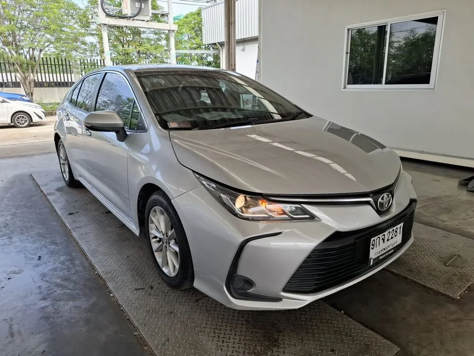2019 Toyota Corolla Altis XII (E210) 3