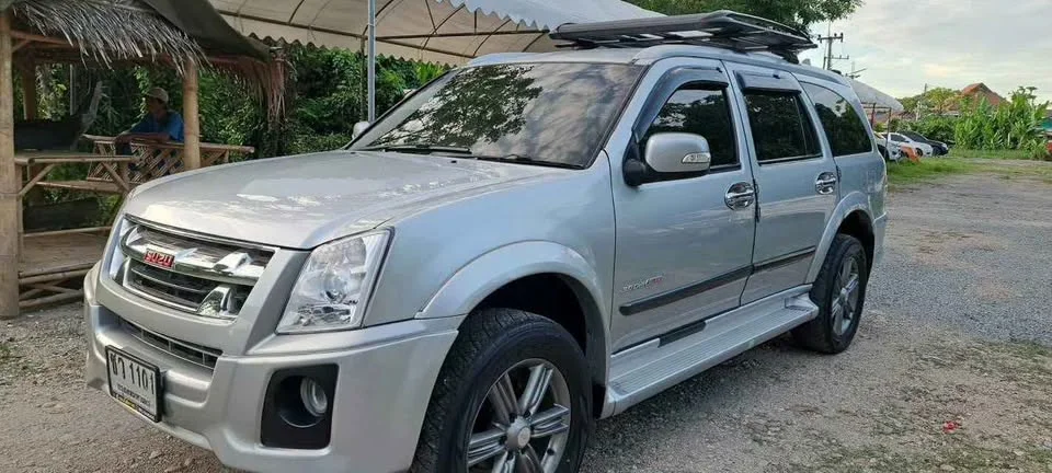 2007 Isuzu MU-7 2