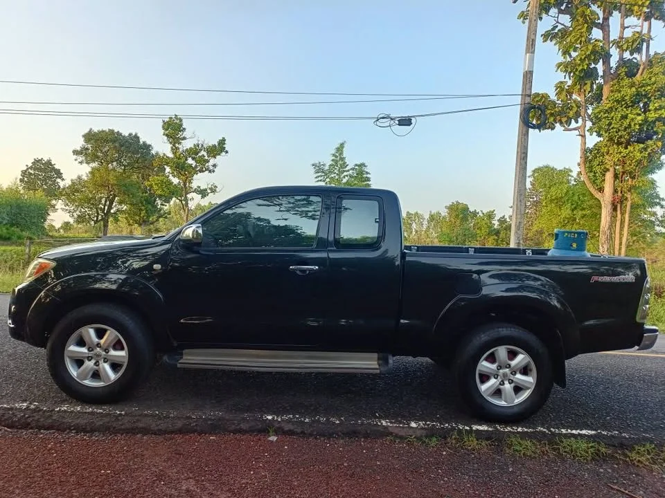 2006 Toyota Hilux VII 2