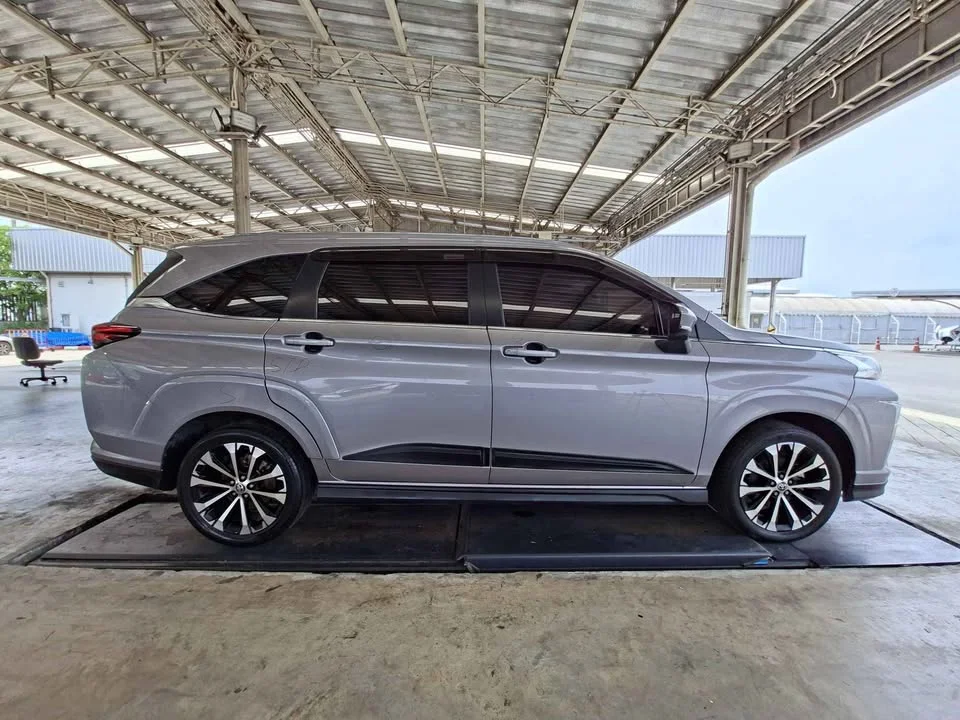 2022 Toyota Veloz III 3