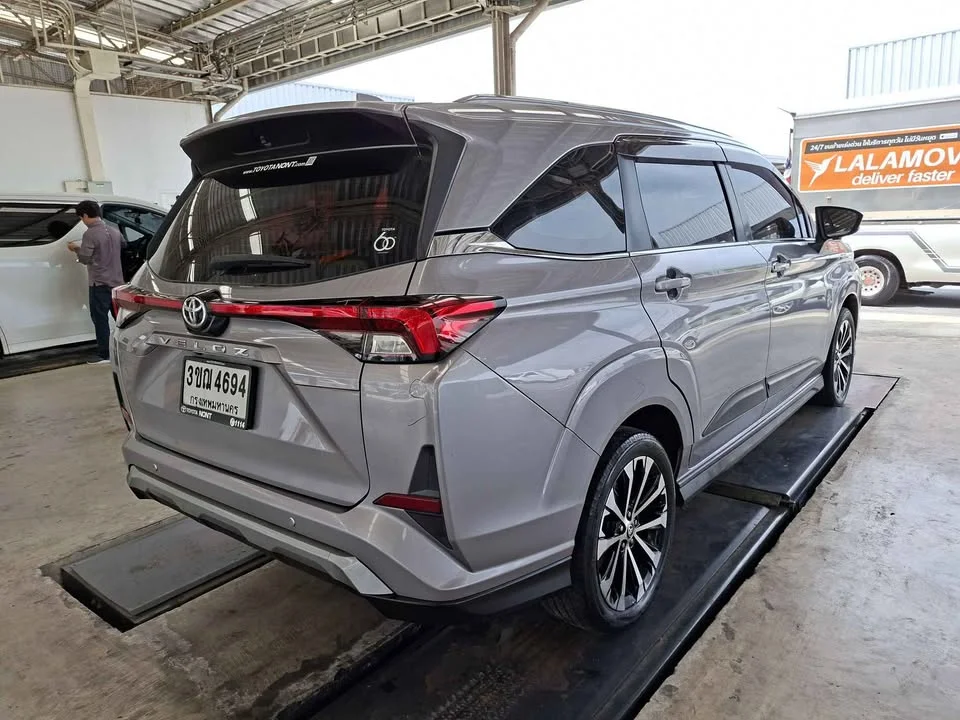 2022 Toyota Veloz III 2