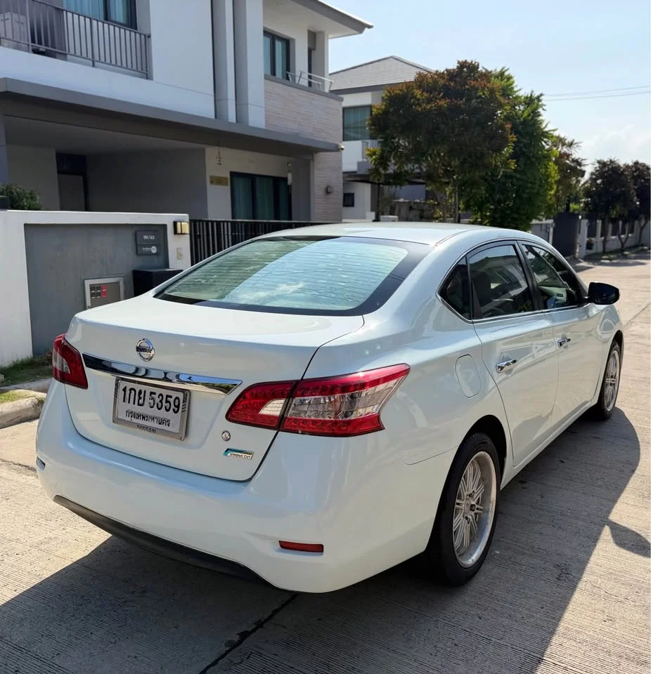 2013 Nissan Sylphy III (B17) 3