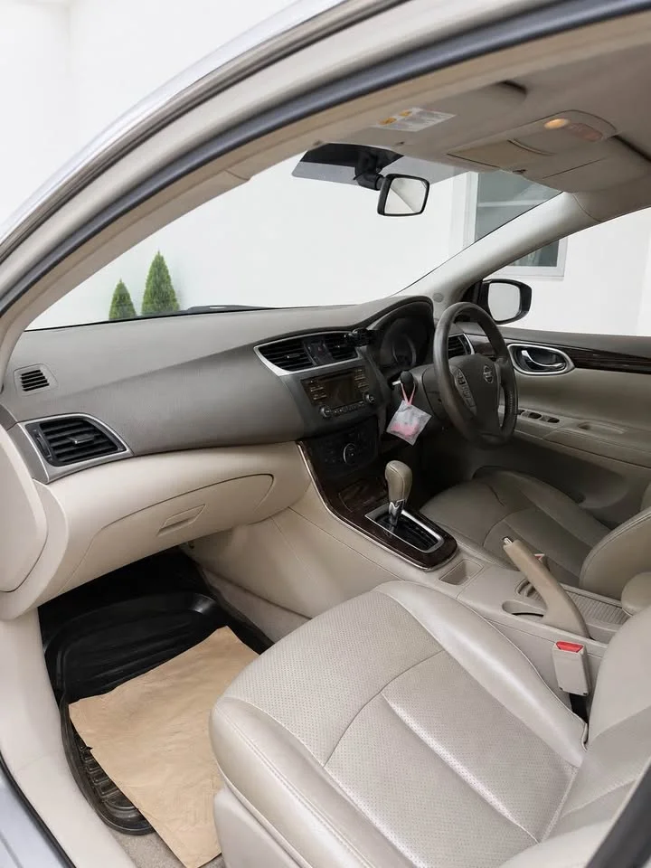2013 Nissan Sylphy III (B17) 3