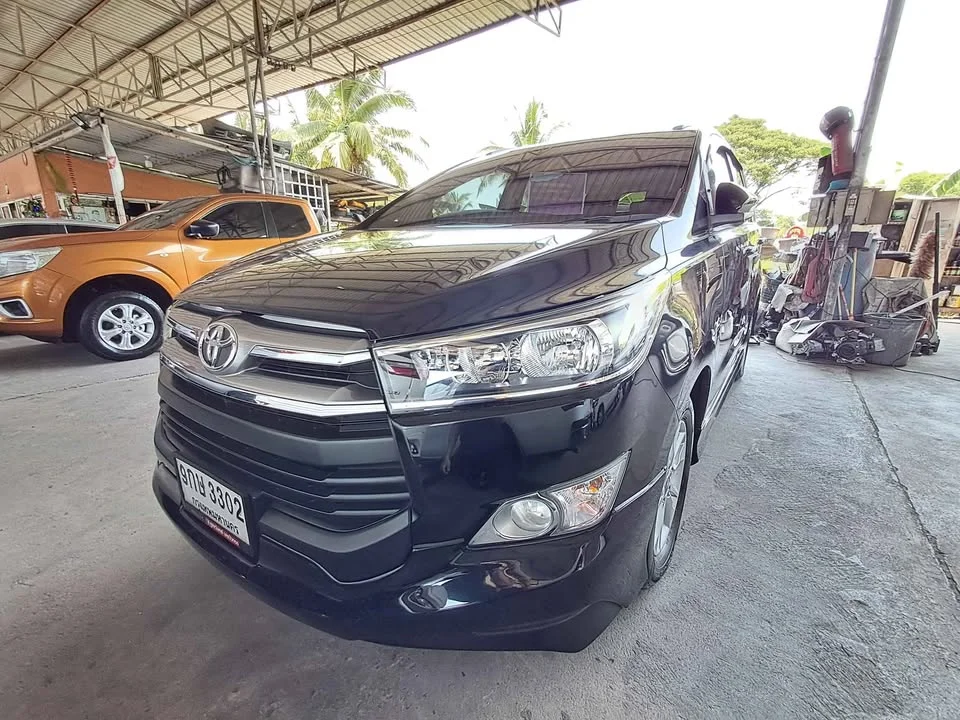 2020 Toyota Innova II 3